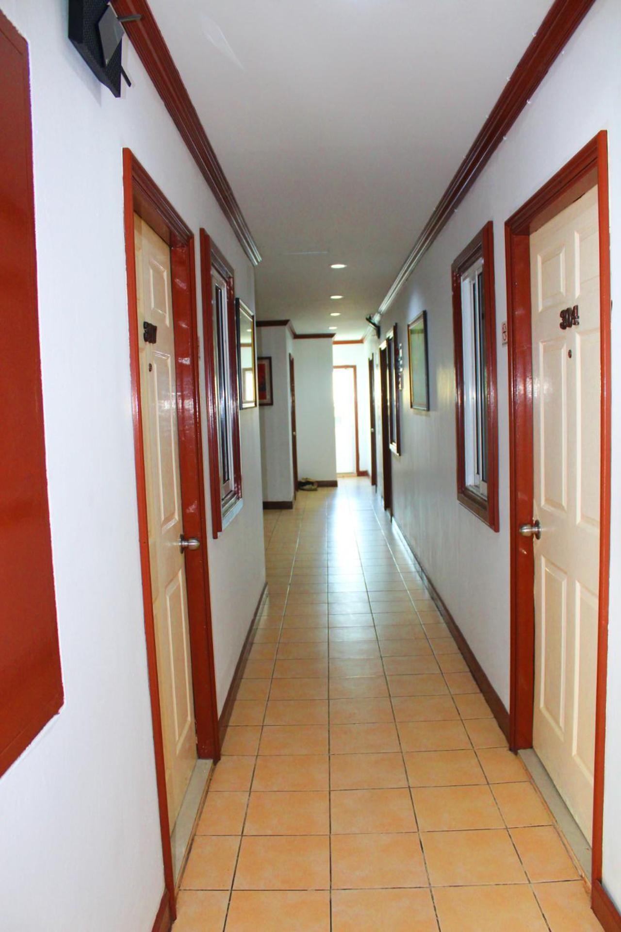 Hollywood Inn Hotel Patong Zewnętrze zdjęcie