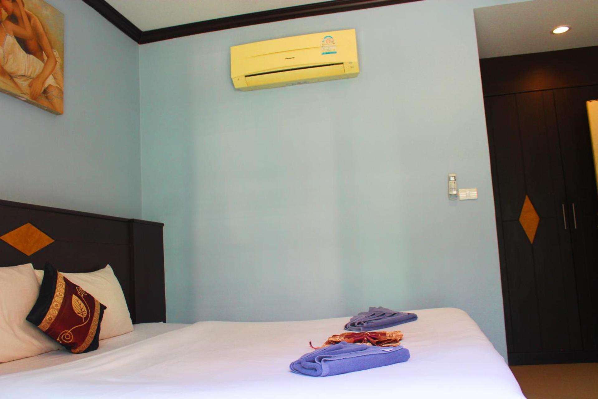 Hollywood Inn Hotel Patong Zewnętrze zdjęcie