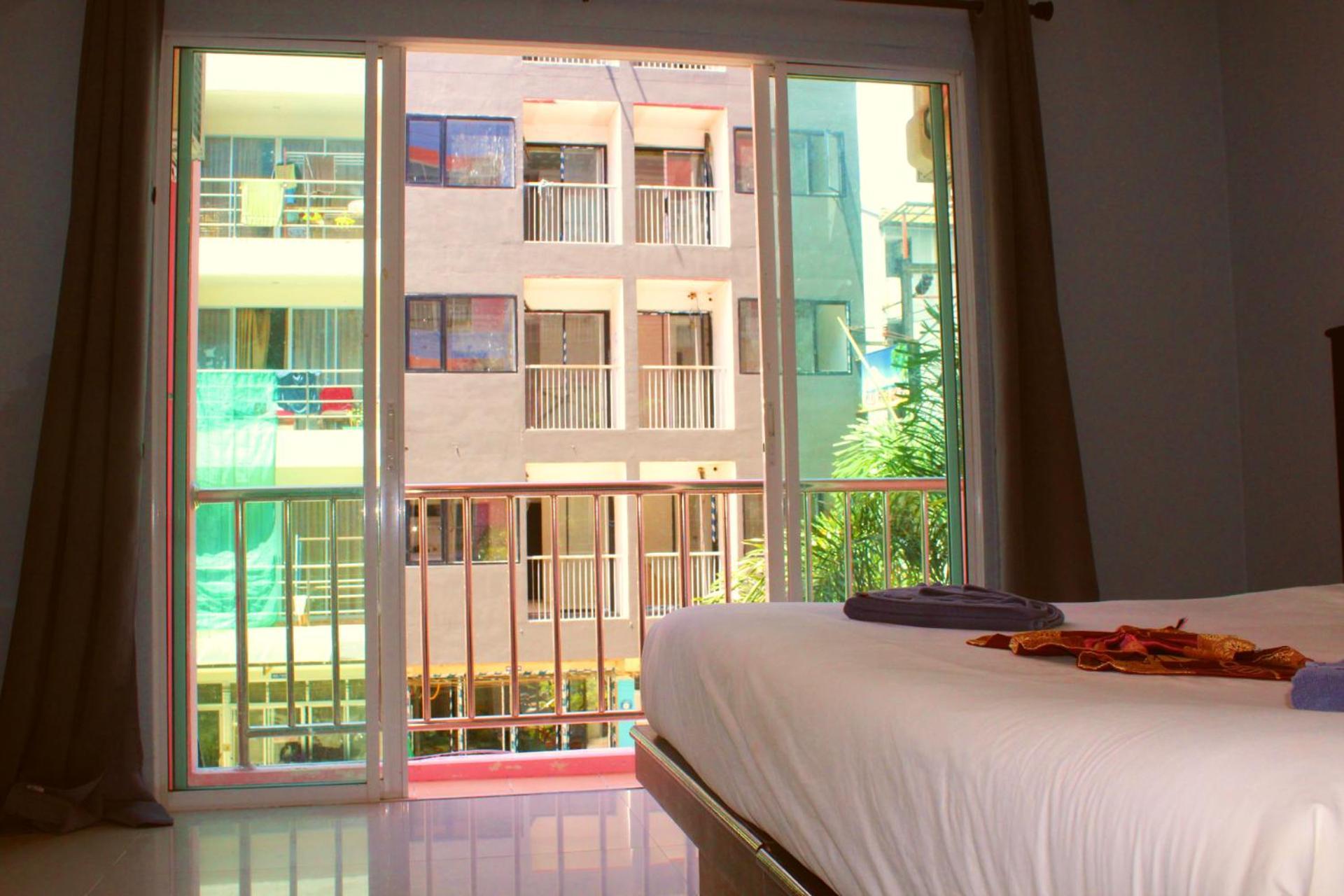 Hollywood Inn Hotel Patong Zewnętrze zdjęcie